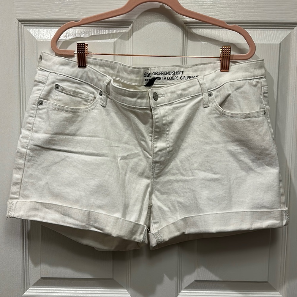 GAP White Girlfriend Shorts